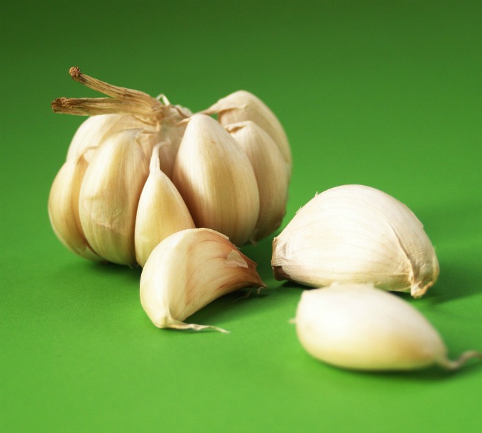 Separate garlic cloves before planting