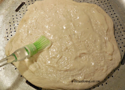 spread your alfredo sauce first
