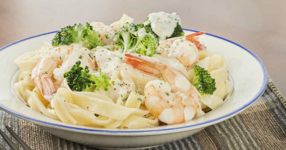 Pasta with shrimp and broccoli.