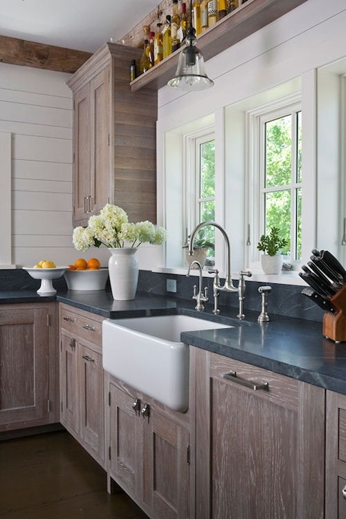 Chic country kitchen with wire brushed oak kitchen cabinets 