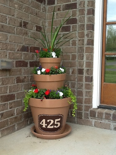 planter tower