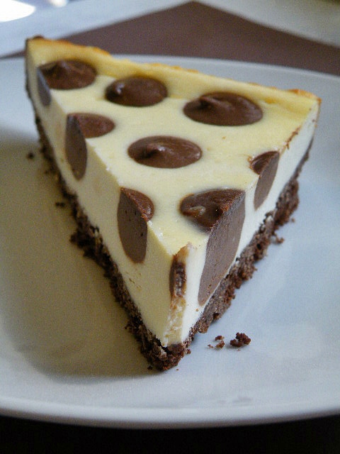 Polka dot cheesecake