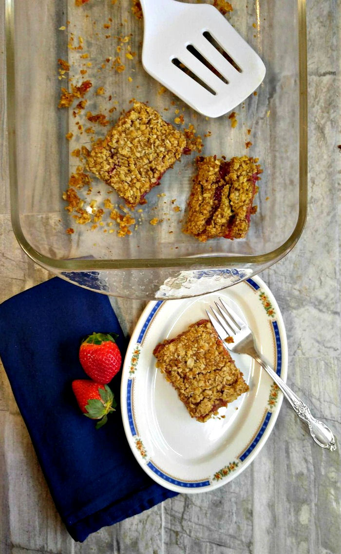 Serving strawberry oatmeal bars