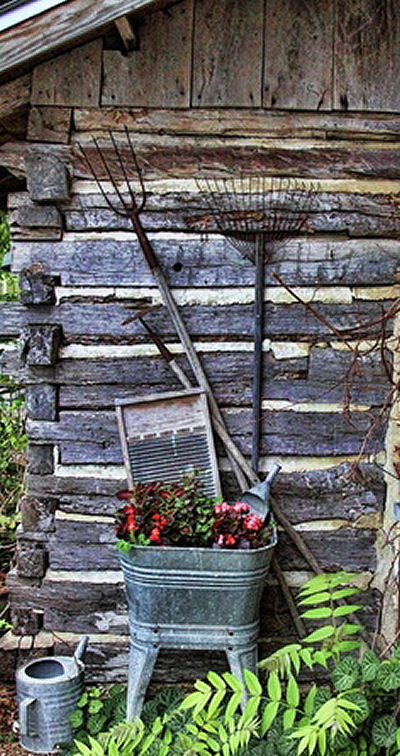 Primitive galvanized garden decor