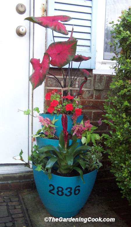 DIY Staggered Planter with Street Numbers adds instant curb appeal