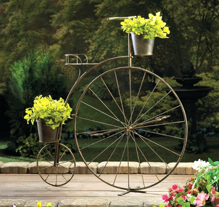 Old Fashioned bicycle planter Old Fashioned Bicycle planter