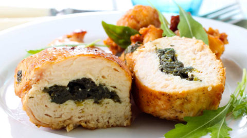 Stuffed Chicken Rolls with Spinach and Cheese – Tasty Cheesy Bundles!