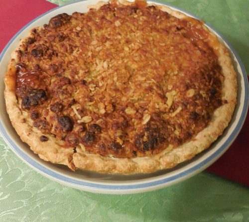 Dutch Apple raisin Streusel pie