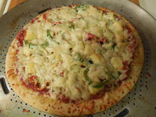 Hawaiian Chicken pineapple pizza