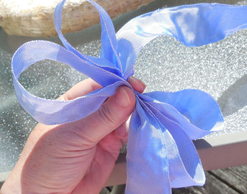 Floral bow four loops