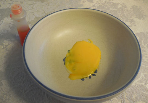 yellow food coloring