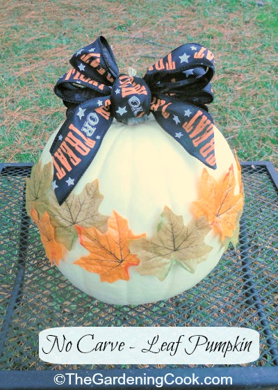 Halloween leaf pumpkin