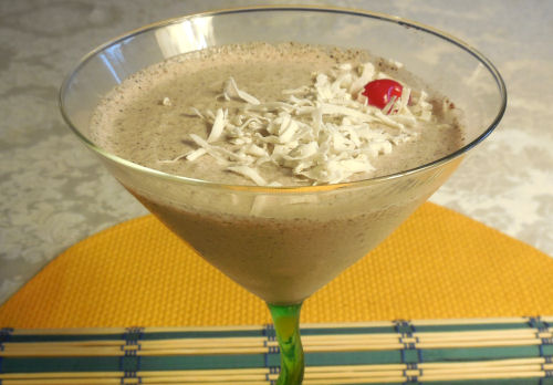 Cookies & Cream Frozen Coconut Rum Cocktail