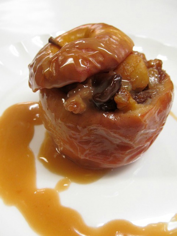 Caramel baked apples