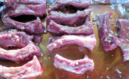 Spare ribs in marinade