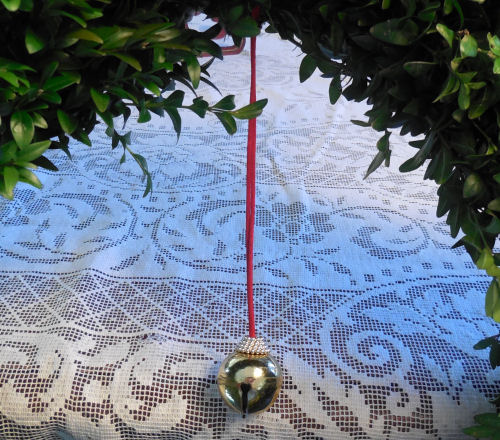 Bell in middle of the wreath