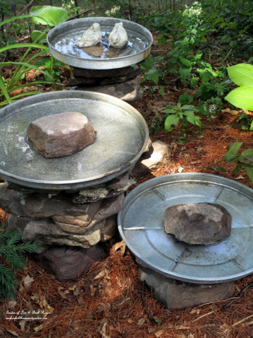 DIY Stacked Stone Birdbaths from ourfairfieldhomeandgarden.com