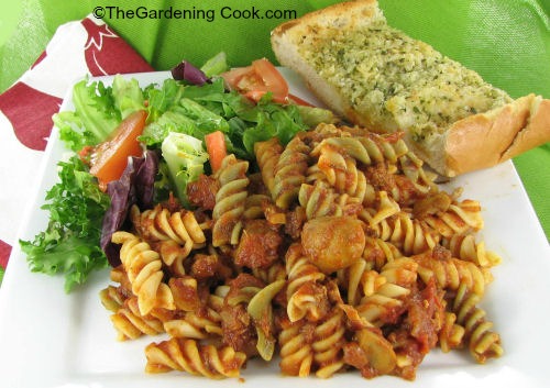 Rotini Pasta & Beef Sauce with Mushrooms