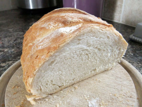 Classic white loaf from lovelygreens.com