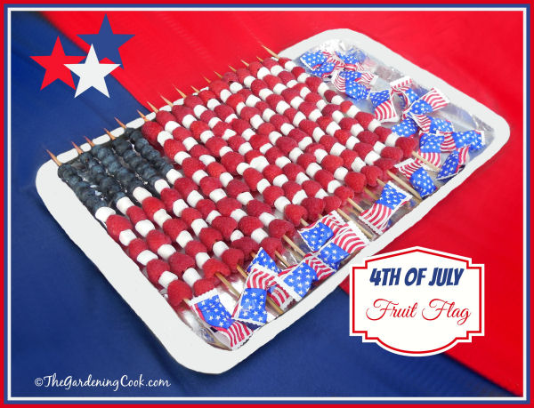 This patriotic fruit flag is easy to do, delicious and makes a great centerpiece for your holiday table. See how to make it at thegardeningcook.com/patriotic-fruit-flag