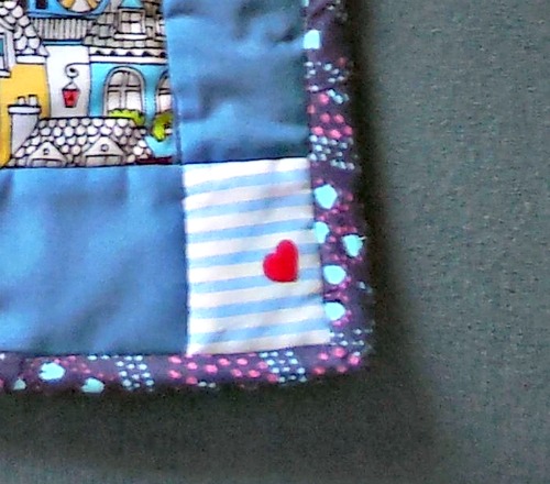 Heart shaped corner piece