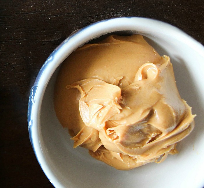 Killing ants with Borax and peanut butter