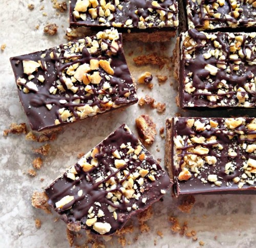 Slices of no bake chocolate peanut butter bars