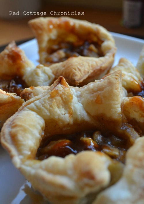 Apple tartlets from redcottagechronicles.com