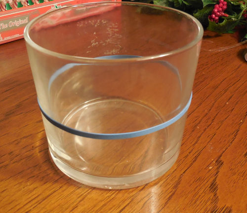 empty glass vase
