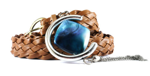 wear a belt to avoid holiday weight gain