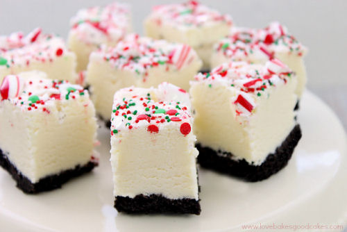 white chocolate peppermint fudge from lovebakesgoodcakes.com