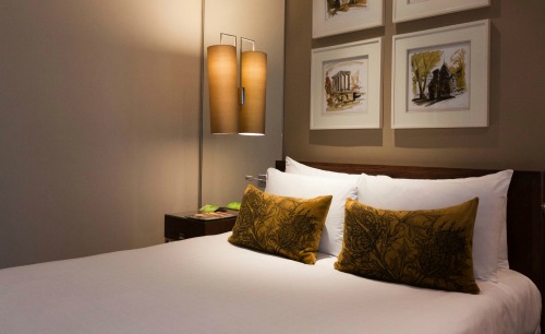 Earth tones in a bedroom are peaceful