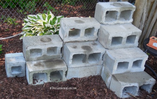 Cement block set up