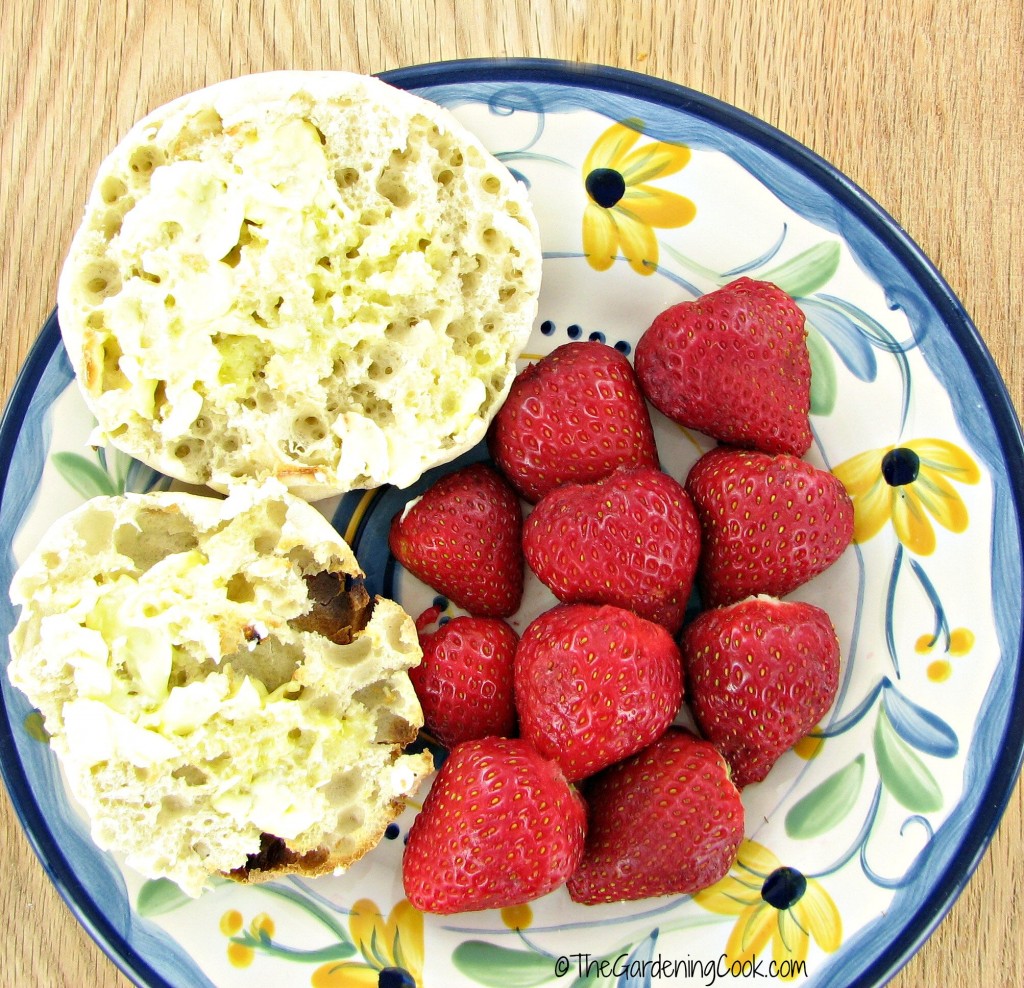 Slice strawberries and English muffins