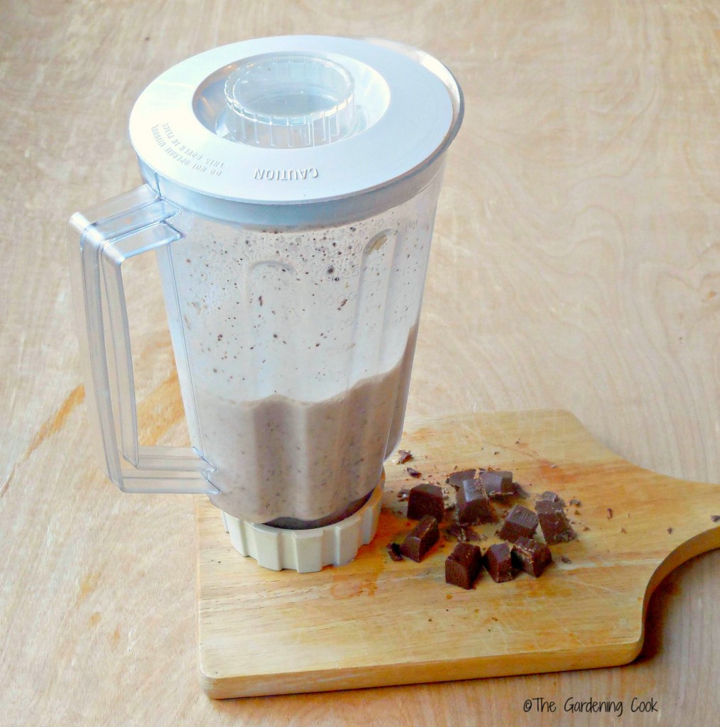 vchocolate peanut butter smoothie in blender