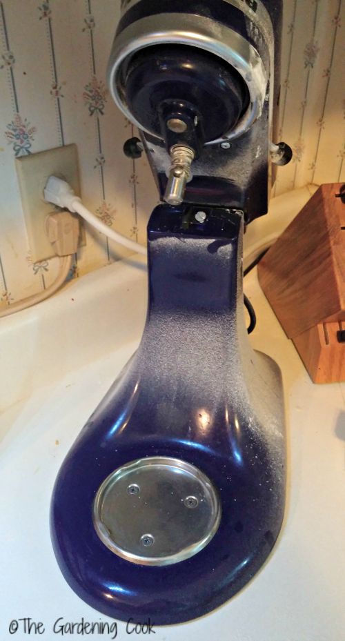 dusty mixer