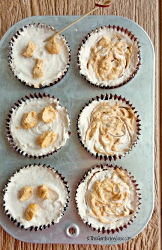 Swirl the cheesecakes