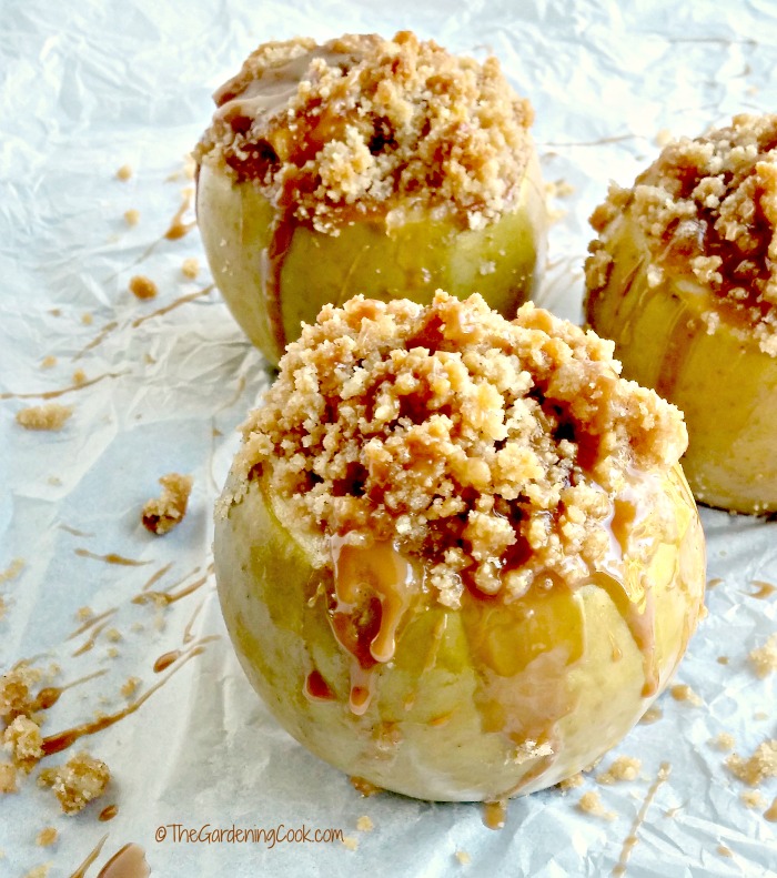 Apple Crumble Baked Apples – A Healthy Alternative