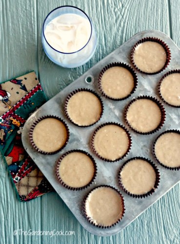 Eggnog muffins ready to bake