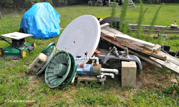 Moving garden refuse can also move invasive pests