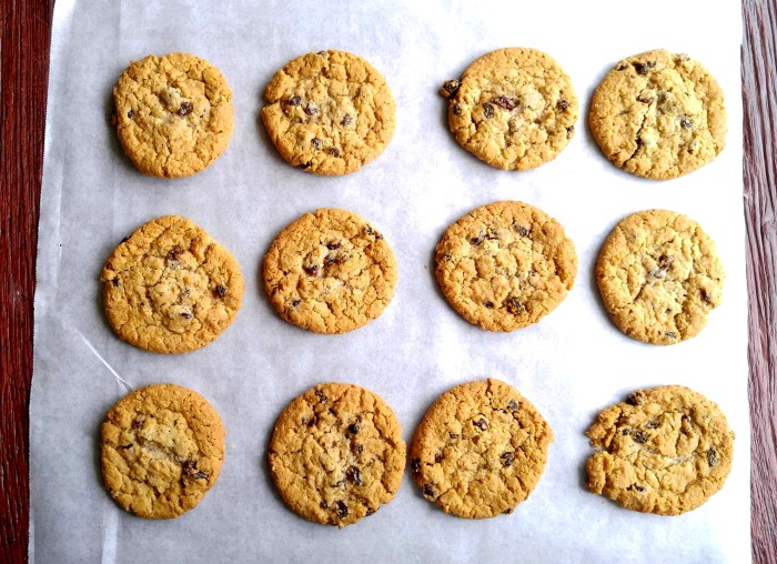 cooling cookies on parchment paper use parchment paper to allow your cookies to cool if you don't have enough baking racks.