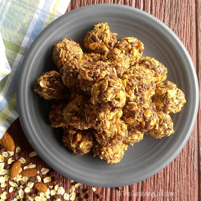 No Bake Peanut Butter Energy Bites