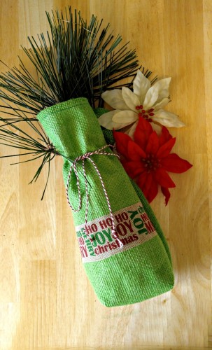 Diy burlap wine bottle bag
