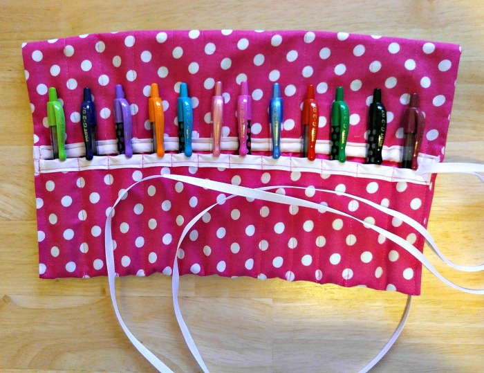 Pilot G2 pens in the DIY pink pen roll case.