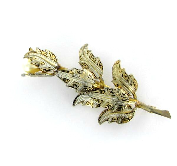 Damascene flower pin