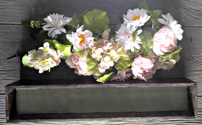 centerpiece box and silk flowers