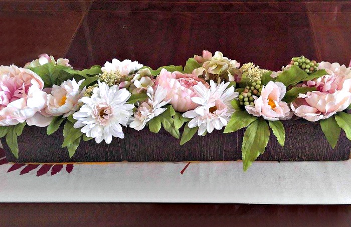 Spring table centerpiece displayed