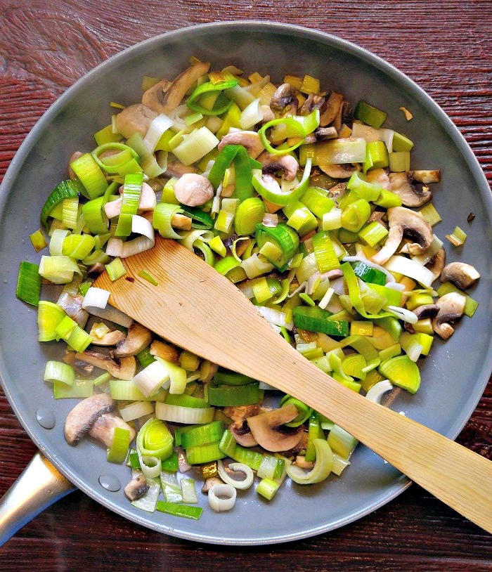 Leeks and mushrooms cooking