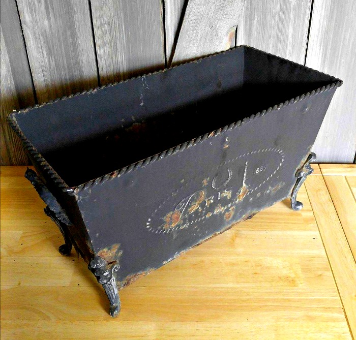 Rusty Paris planter