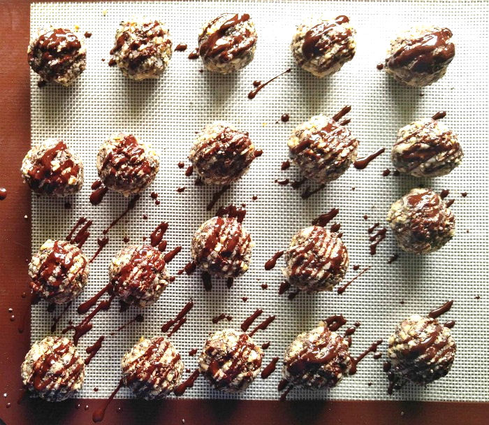 energy bites drizzled with cacao